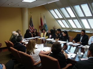 [Photo: Colombia trade delegation briefing]